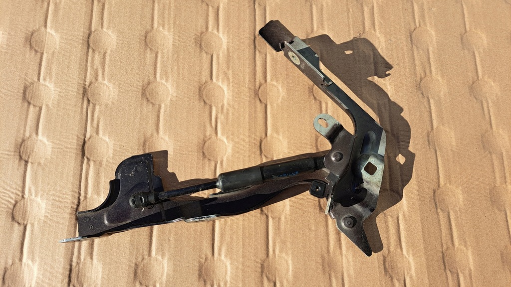 фото №1, Citroen ds7 - петля капот лівий