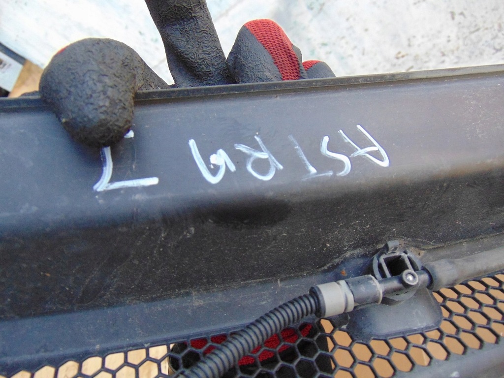 фото №11, Жабо пластиковий opel astra j iv 13267105 europa