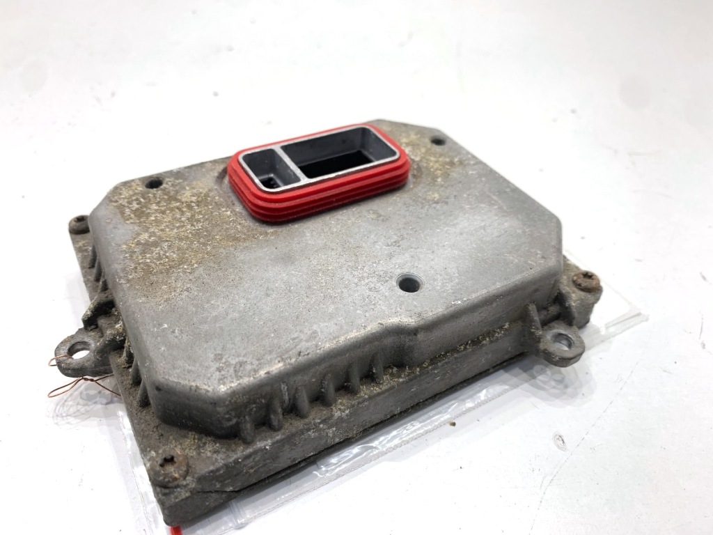 фото №1, Преобразователь ксенон audi a4 b7 1307329115 04-08 модуль