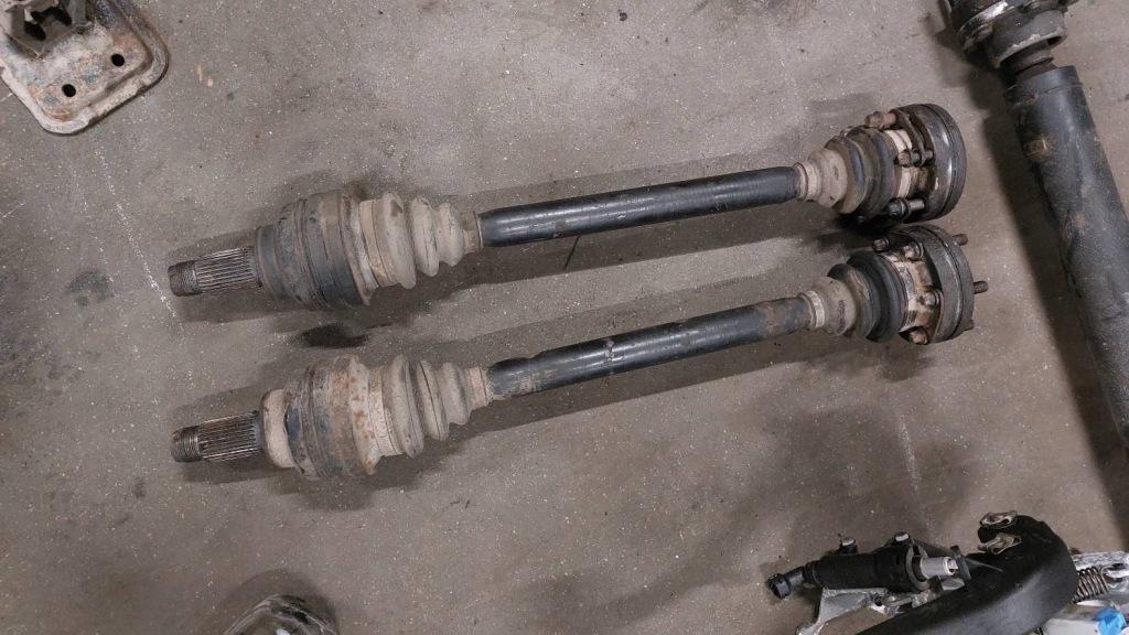 Переходник на механическая коробка передач коробка передач дифференциал bmw e39 528 2.8 1222751 1165055 Недорого