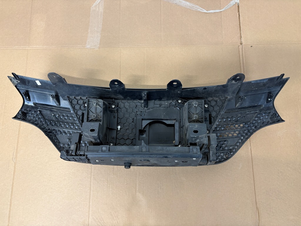 фото №4, Решётка радиатора решётка радиатора dacia spring