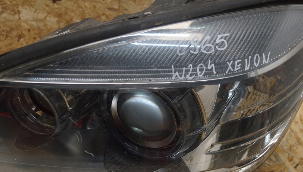 фото №7, Лампа левый перед mercedes c w204 ксенон