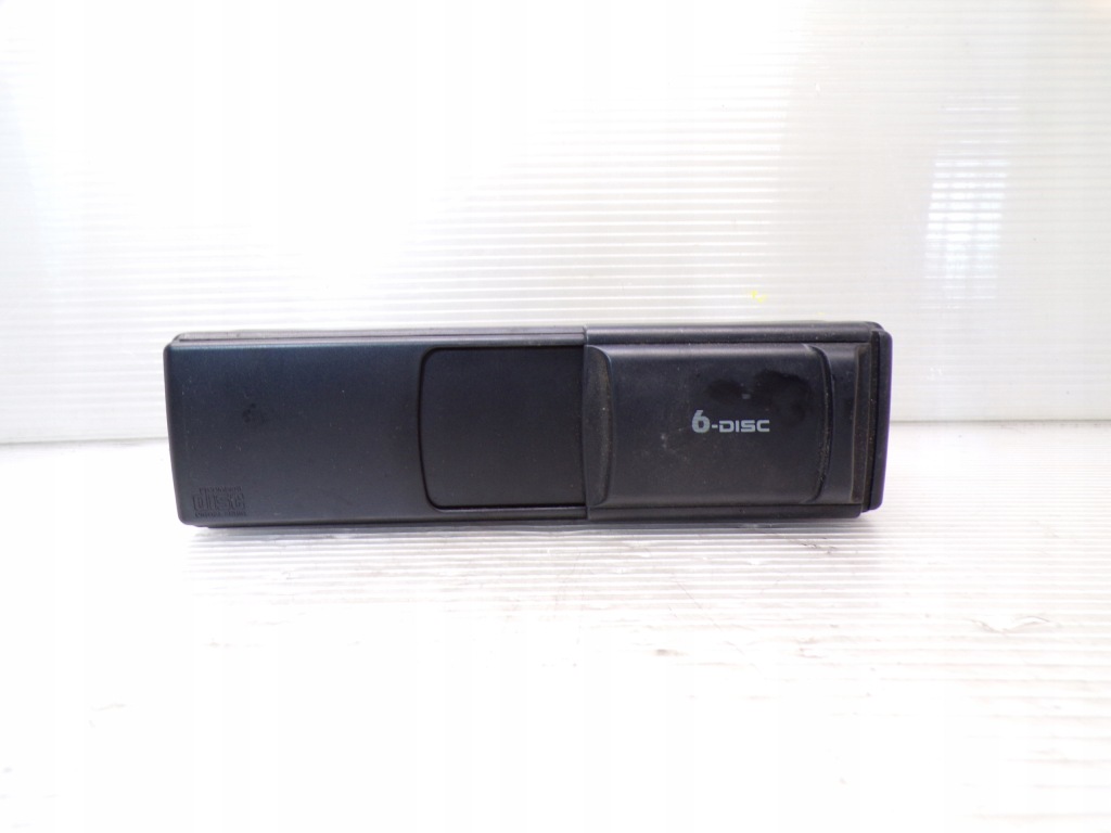 Купить Чейнджер дисков cd оригинал audi tt 8n