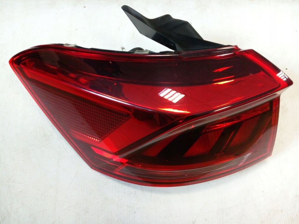 фото №1, Лампа led vw t-roc '17-21 задняя oryg.