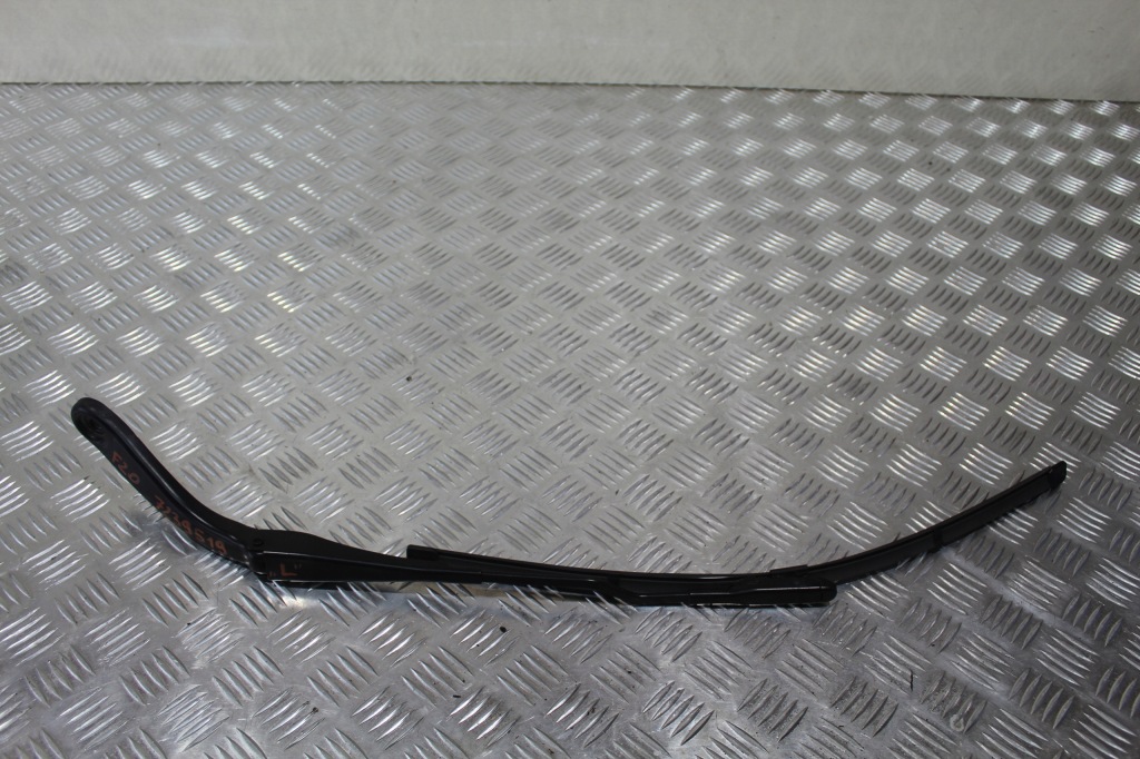 фото №1, Важіль двірники ліва bmw 1 f20 f21 7239519