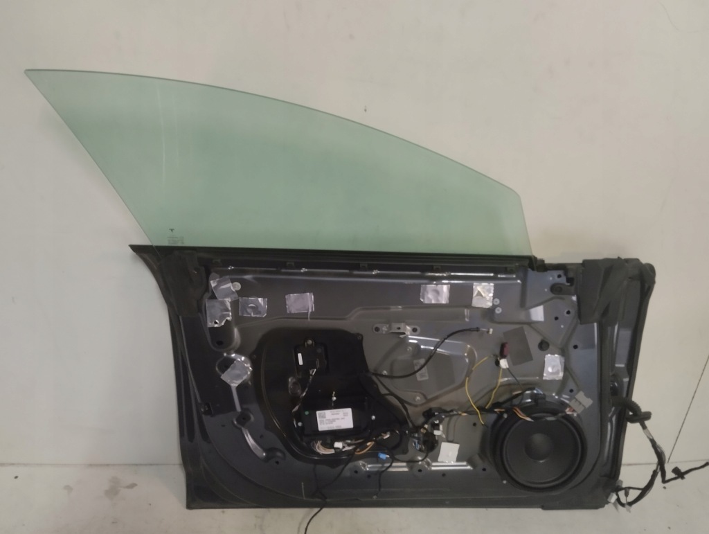 Tesla s lift двері лівий перед pmtg Недорого