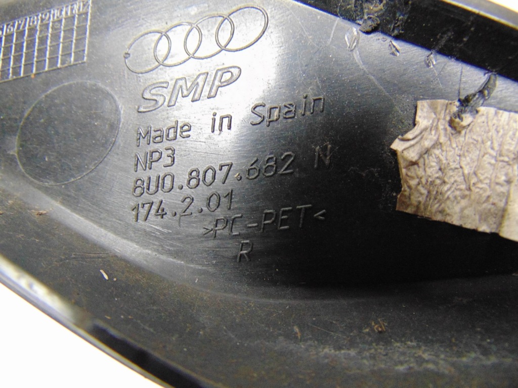 Решётка w бампер правая audi q3 ii 8u0807682n Недорого