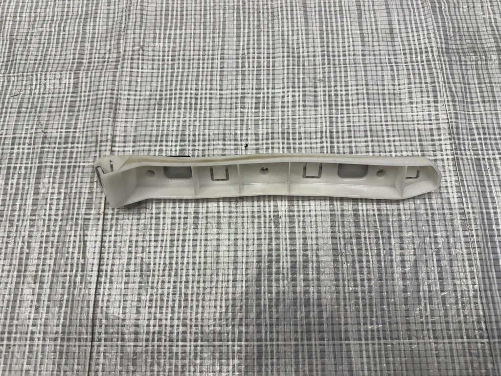 фото №1, Напрямна крила fiat 600 52217798