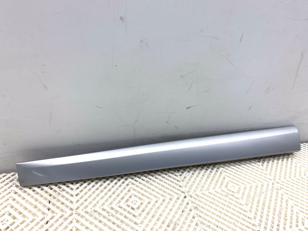 Купити Молдинг двері лівий перед renault megane 3 хетчбек 808776304r