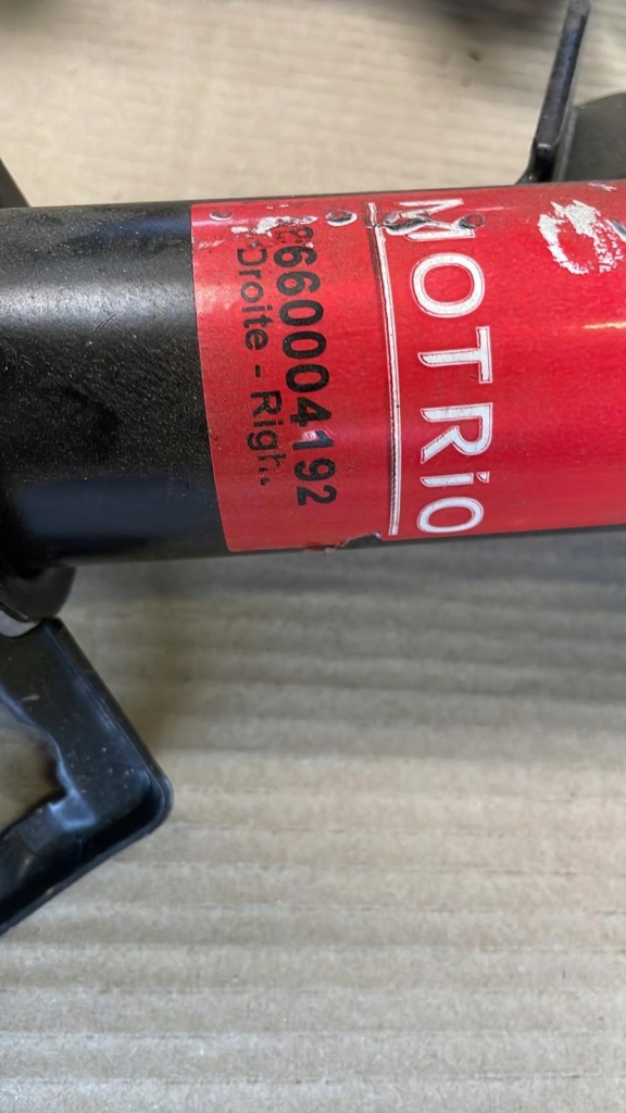 фото №2, Амортизатор перед renault twingo i 8671019962