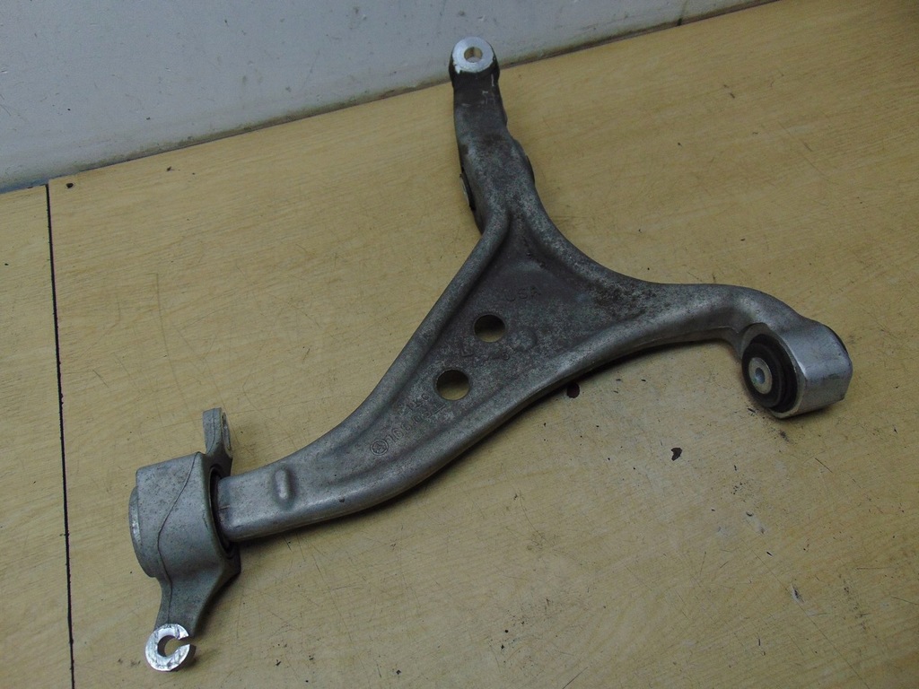 фото №1, Рычаг левый перед mercedes gle w166 16603