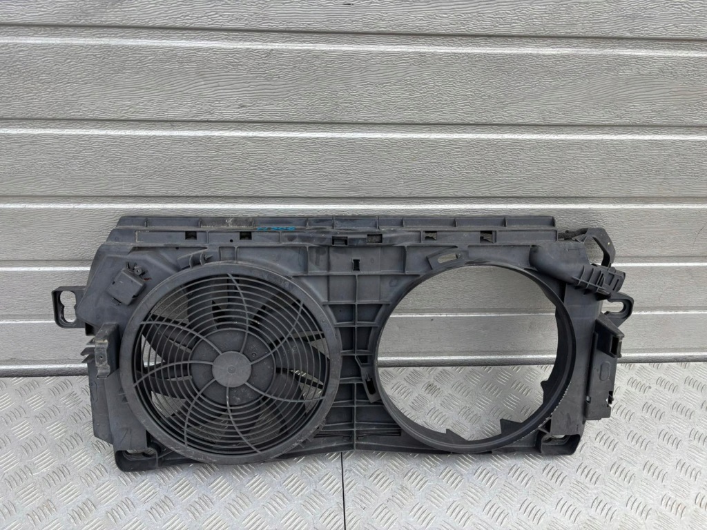 Купити Mercedes w906 sprinter вентилятор корпус рестайлінг  a9065051388