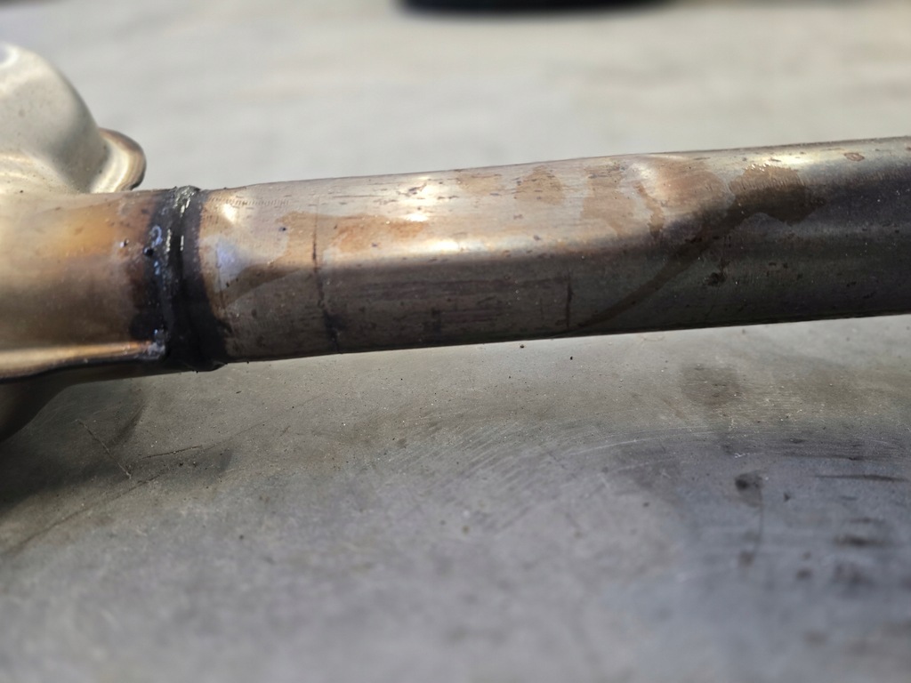 фото №8, Mazda cx50 2.5 23- труба гасник середній usa