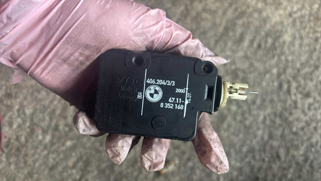 Купить Привод крышка крышки топлива bmw e39 67118352168