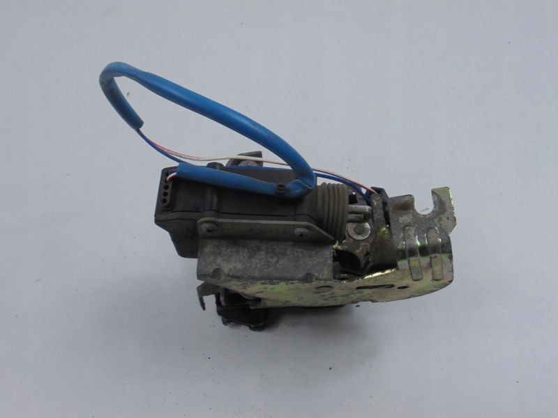 фото №8, Volvo s90 v90 96-98 замок перед правий p9159551