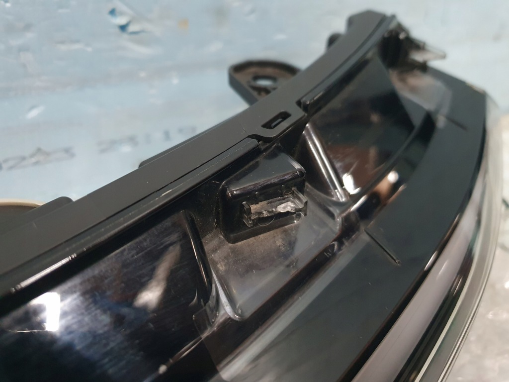 Лампа накладка mg marvel r перед передняя в Украине