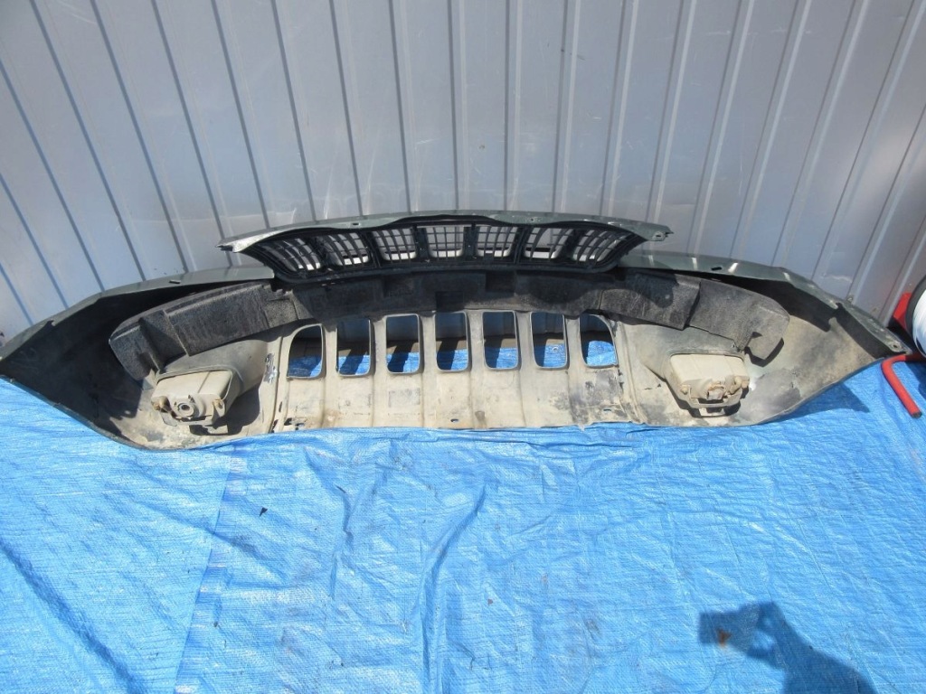 Jeep grand cherokee wj 01 бампер перед kompletny Оригинал