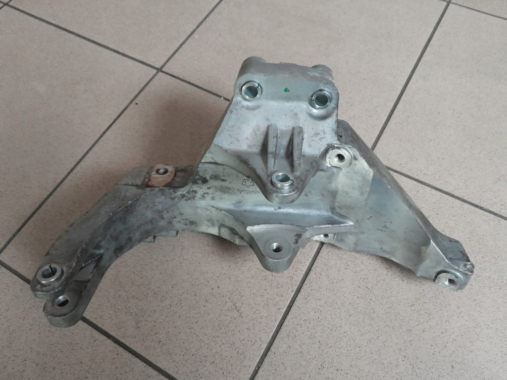 фото №1, Fiat 500 595 abarth 1.4t lift 2018r кронштейн кронштейн генератора компрессора