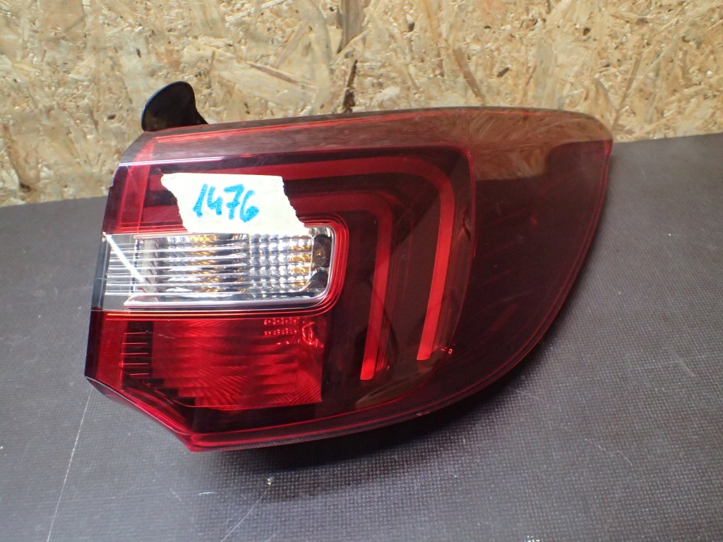 фото №1, Лампа задняя правая opel grandland x 81660201