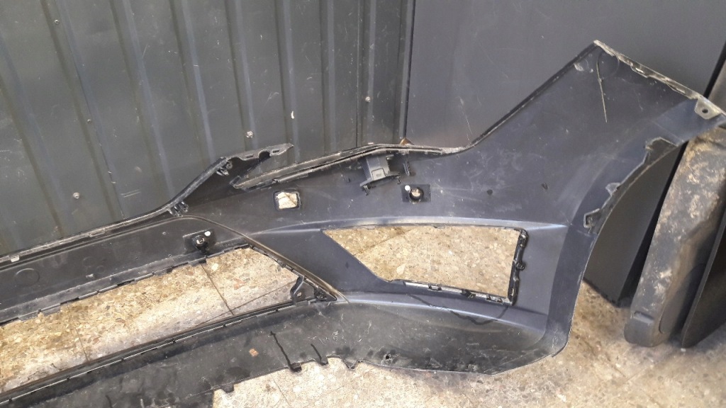 5f0807221m бампер передний seat leon 3 pdc чёрный Оригинал