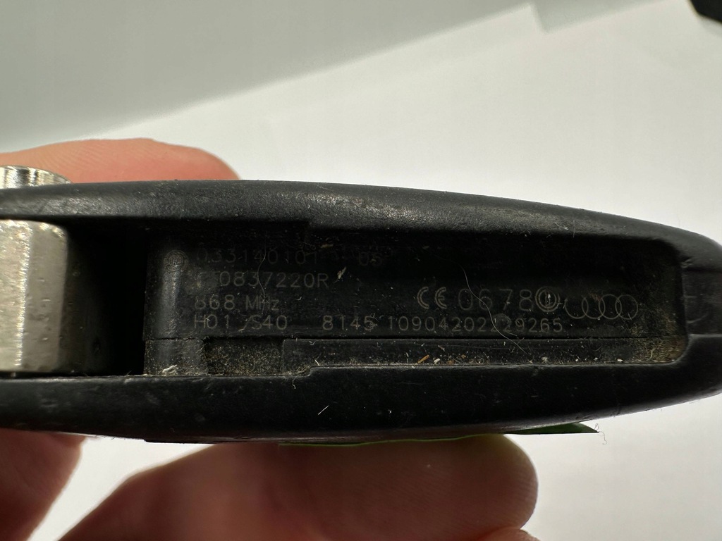 фото №7, Ключ ключ pilot audi a6 c6 s6 c6 868mhz 4f0837220r