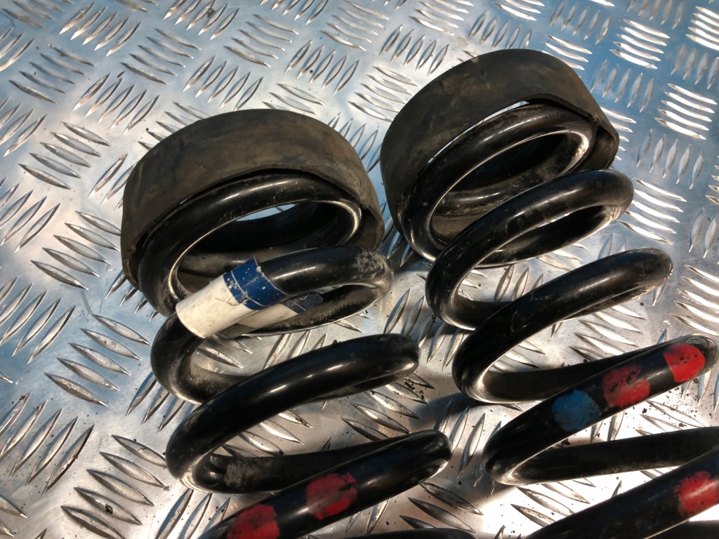 Mercedes sl r129 sl300 пружини задній задні комплект Ціна