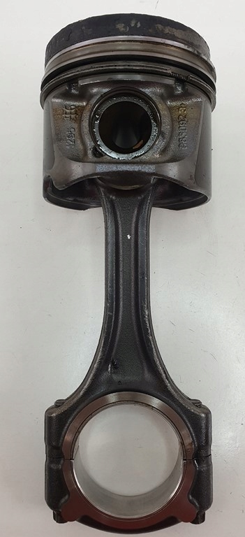 фото №1, Поршень + шатун 640940 mercedes w245 1.8 2.0 cdi