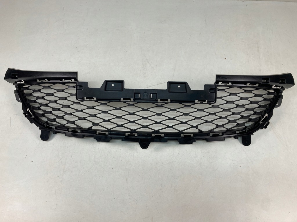 фото №1, Решётка бампера средняя renault zoe lift