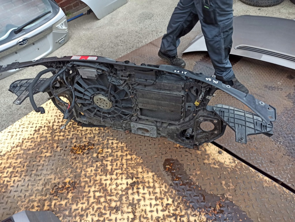 Audi a4 b6 кабриолет  2.4 6v ly1c ремень передний усилитель радиатор в Украине