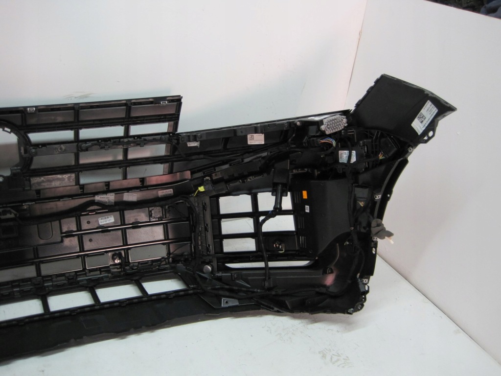 Купити Бампер vw touareg 760 рестайлінг  камера ксенон 6 pdc модуль 24r перед передній