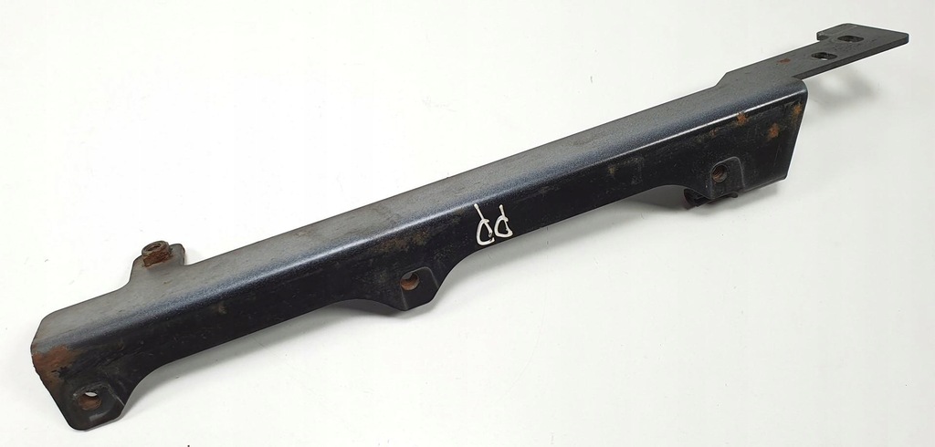 фото №1, Кронштейн лонжерон правий aston martin rapide