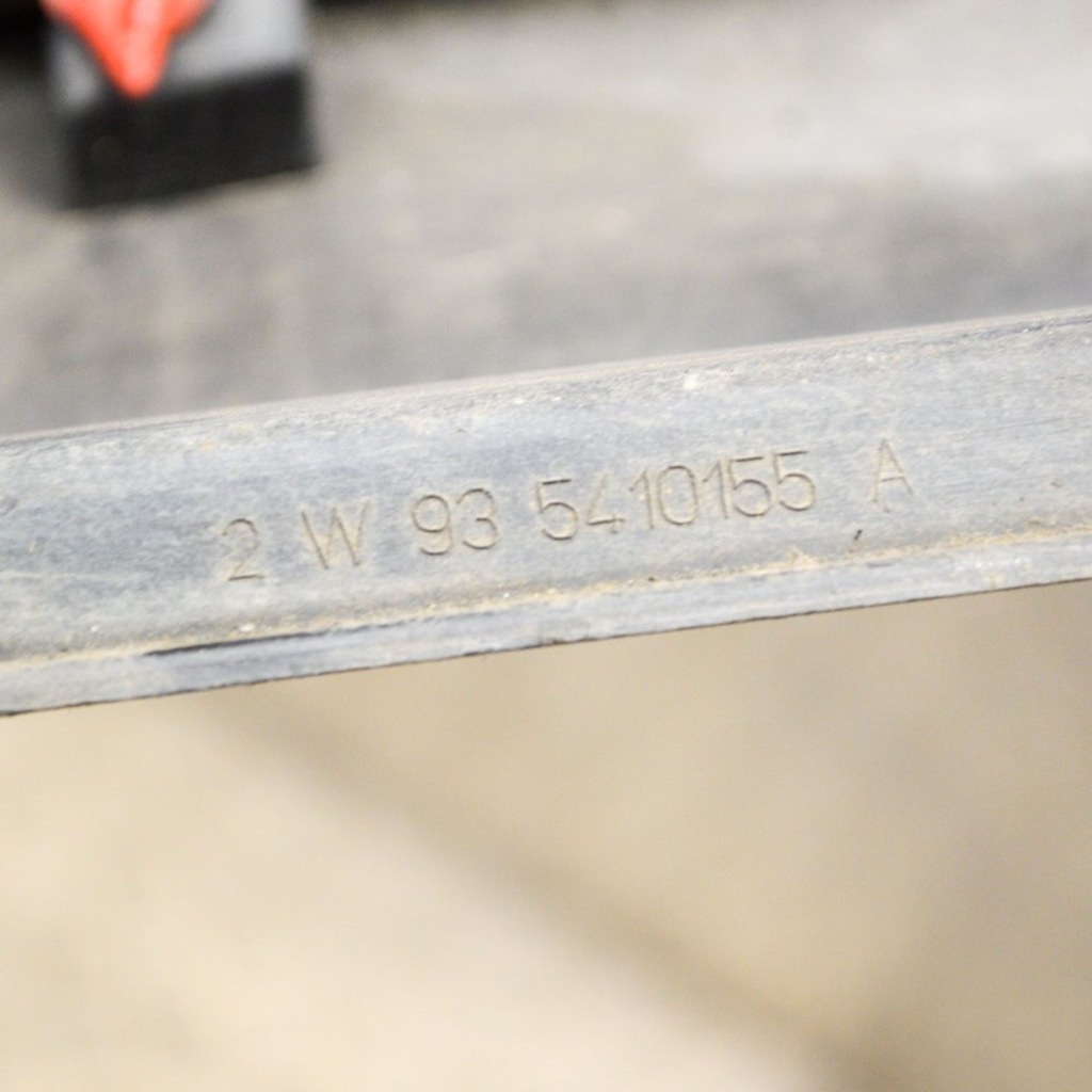 фото №6, Jaguar xj x40 2003 порог