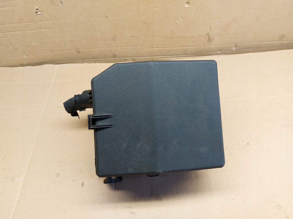 фото №1, Коробка запобіжників outlander iii phev lift 17r