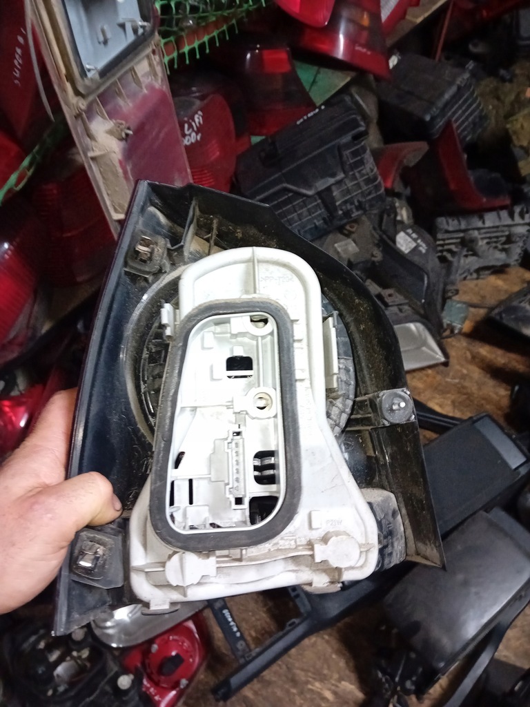 фото №5, Лампа задняя правая vw polo 9n3