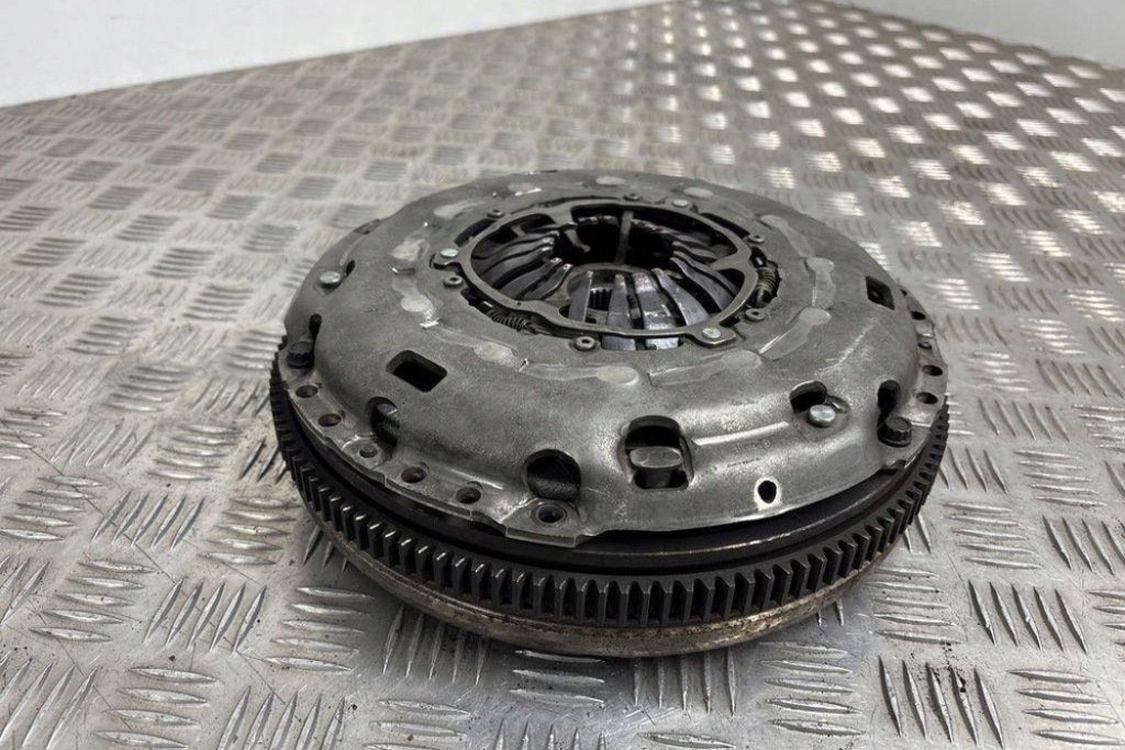 фото №8, Комплект зчеплення audi a3 sportback 8va, 8vf 324035510 2.0l дизель 110kw