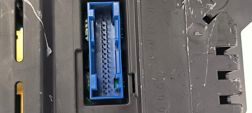 фото №8, Счетчик приборная панель 4e0920900e audi a8 d3