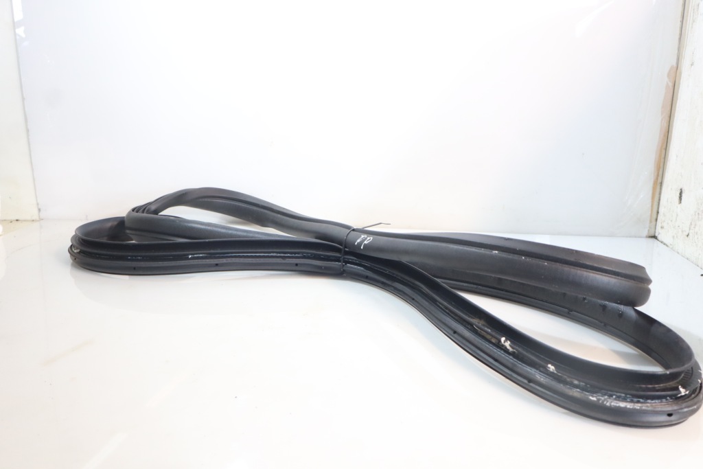 фото №3, Прокладка дверь правая передняя kopia aygo ii