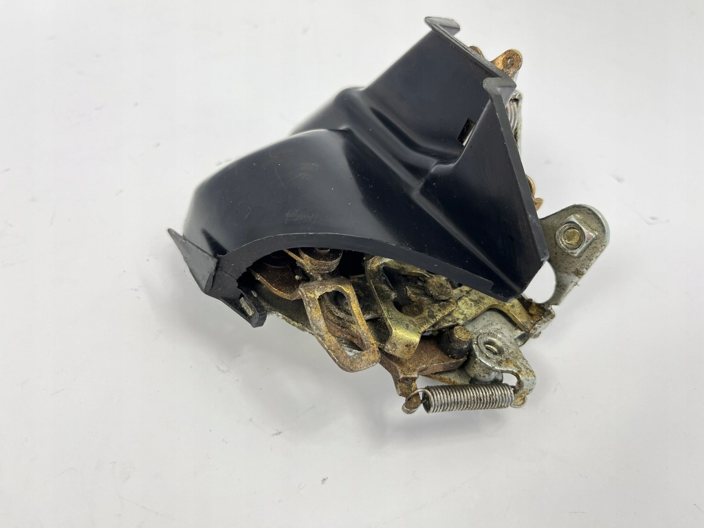 Замок дверь правый задний  задних сторона пассажира mercedes 123 w123 1237330208 Киев