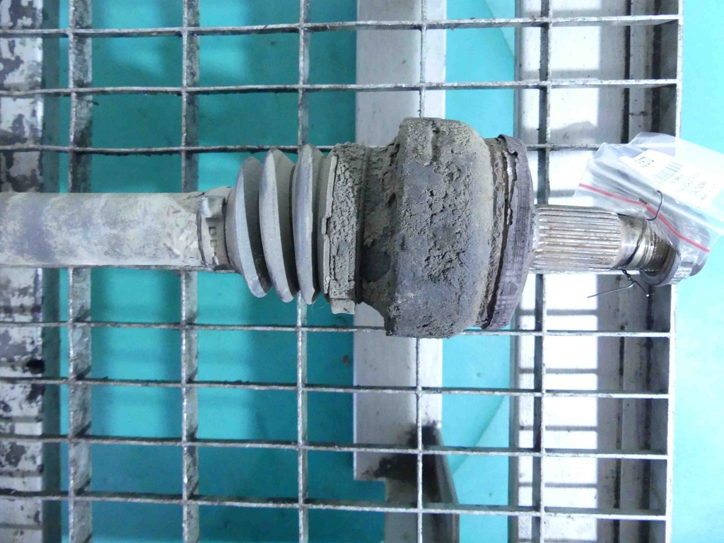 фото №3, Привідний вал задня права mercedes w204 2.2 cdi