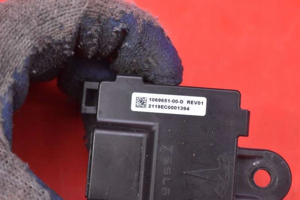 фото №8, Блок управления модуль ручка левый задняя 1069651-00-d tesla model s lift 16-21
