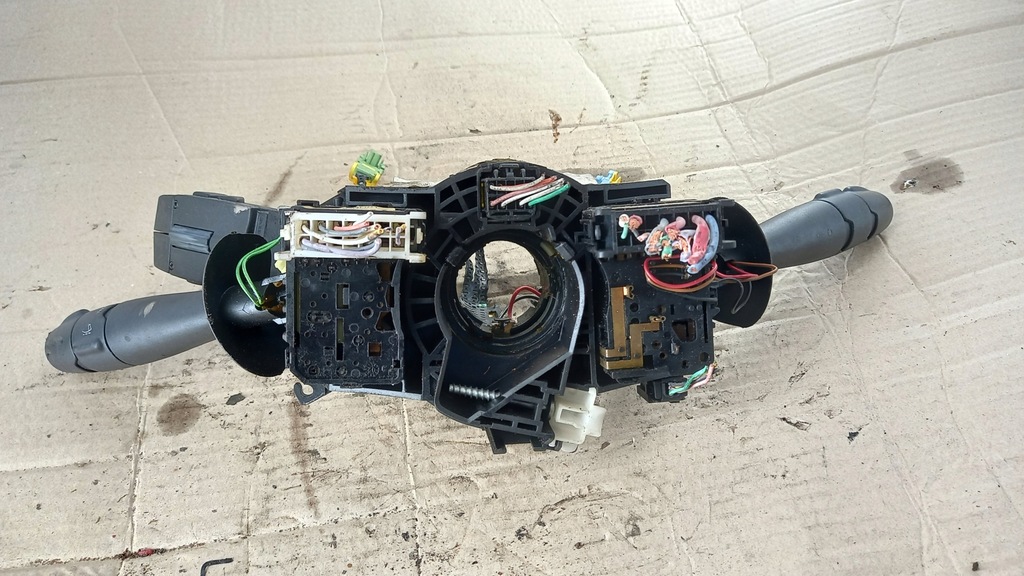 фото №1, Переключатель комбинированный renault laguna 02r kombi