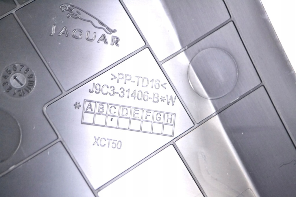 Jaguar e-pace 2019 інший елементи тунель середнього Недорого