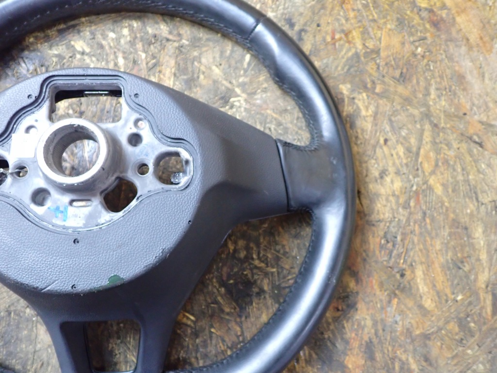 Воздуховод многофункциональный vw passat b8 sedan 2016 2.0 dsg eu 7191 Киев