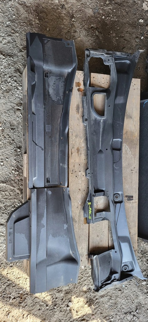 фото №1, Жабо jaguar e-pace