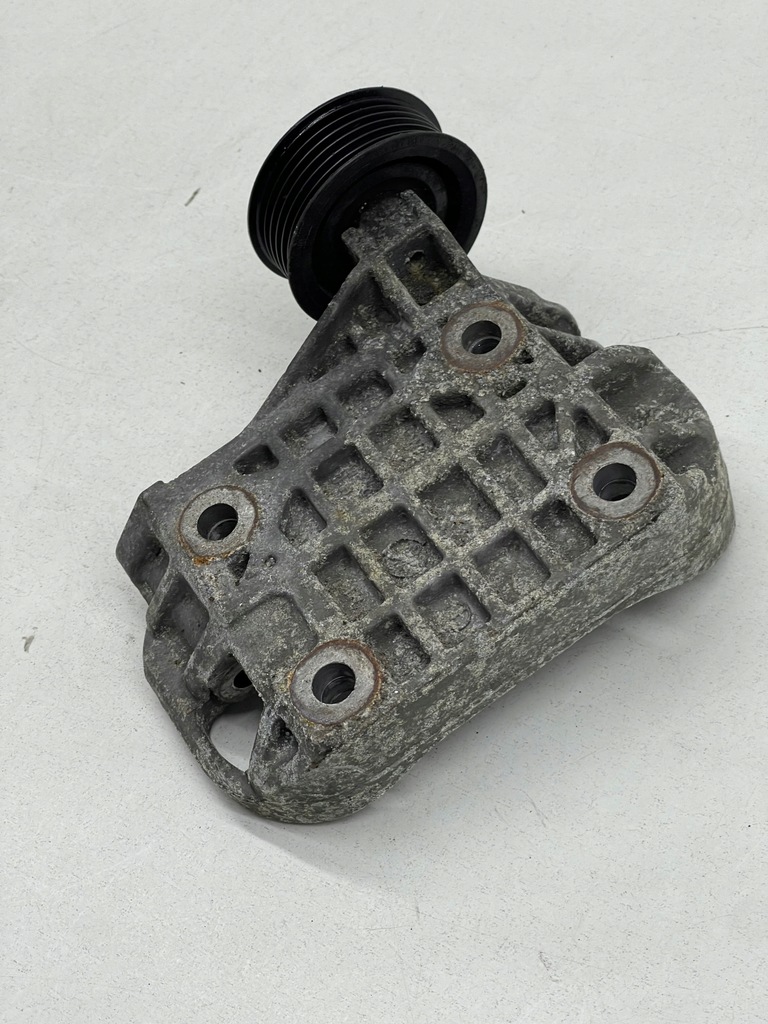 фото №8, Audi q7 4l 3.0 tdi кронштейн кронштейн генератора + ролик