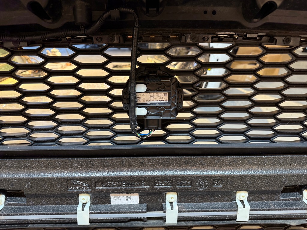 фото №6, Бампер передний jaguar xe x760 r-dynamic lift