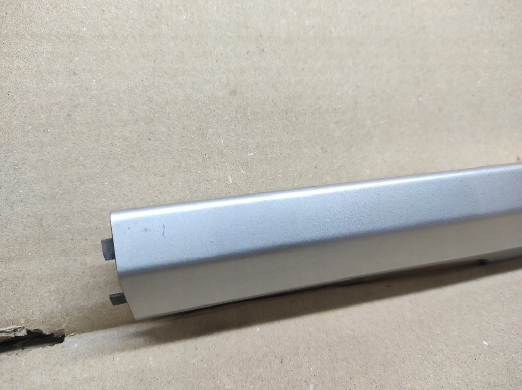 фото №7, Заглушка накладка рейлинг левая задняя renault laguna iii