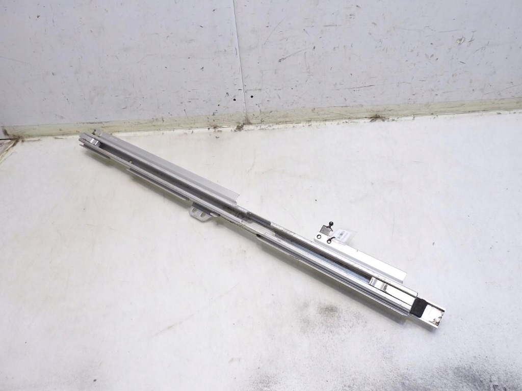 фото №5, Напрямна напрямна багажника ліва volvo v70 iii