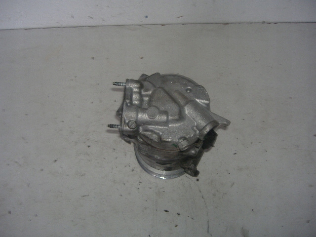 фото №1, Toyota auris e15 avensis компрессор кондиционера