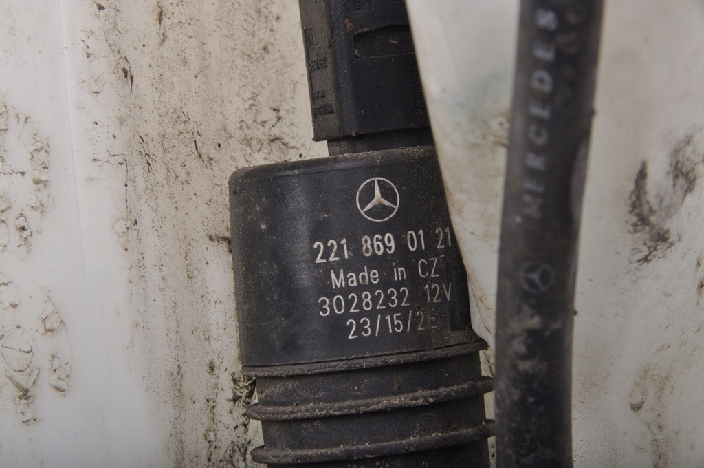 фото №6, Mercedes w172 r172 бачок омывателя a1728600060